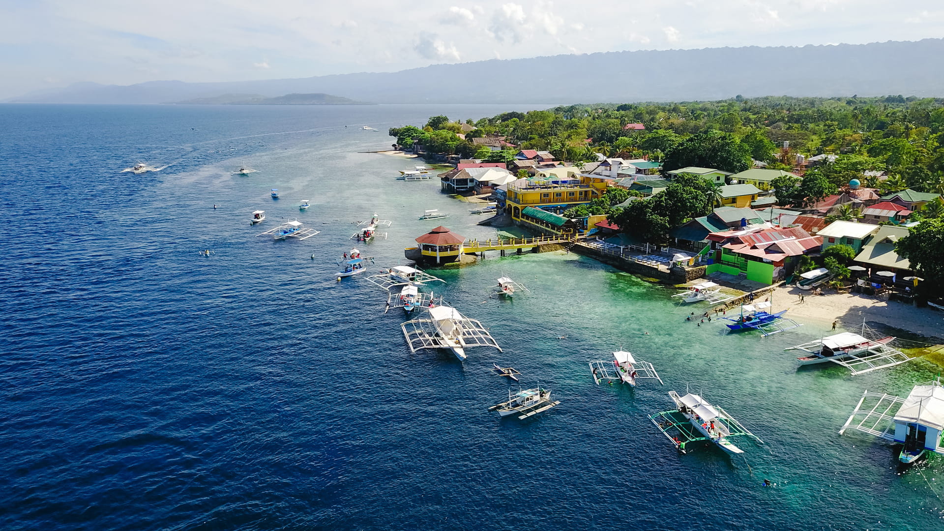 Philippines By Sailani  24/10/2025