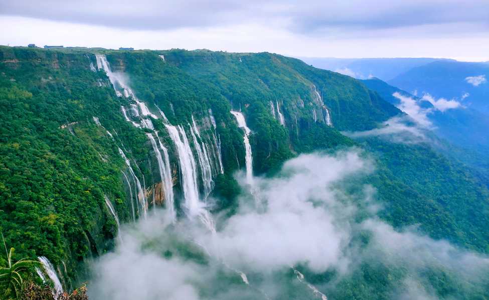 Cherapunjee 2 Nights / Shillong 3 Nights / Guwahati 1 Night